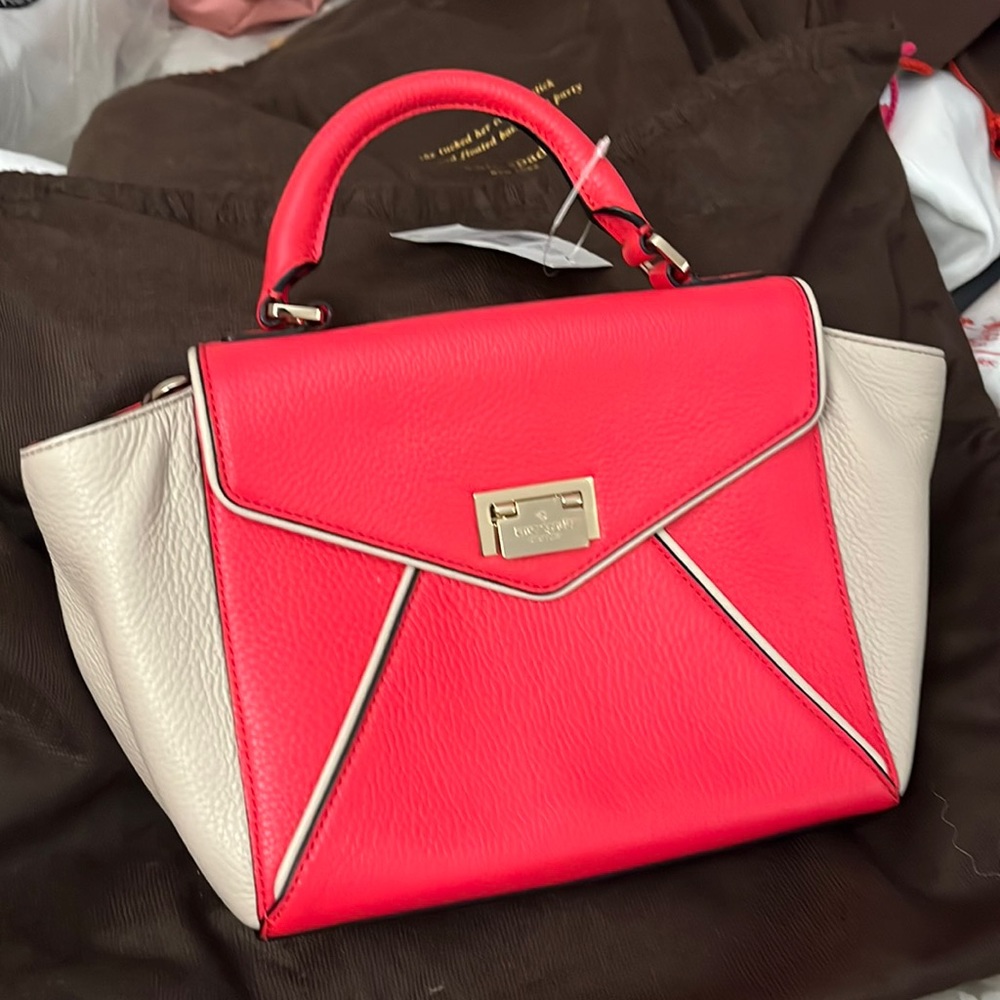 Kate spade satchel bag, hand carry, crossbody ok 👍
